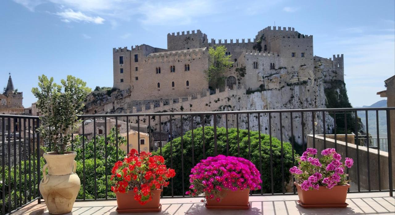 Villetta In Centro Storico Caccamo Exterior photo