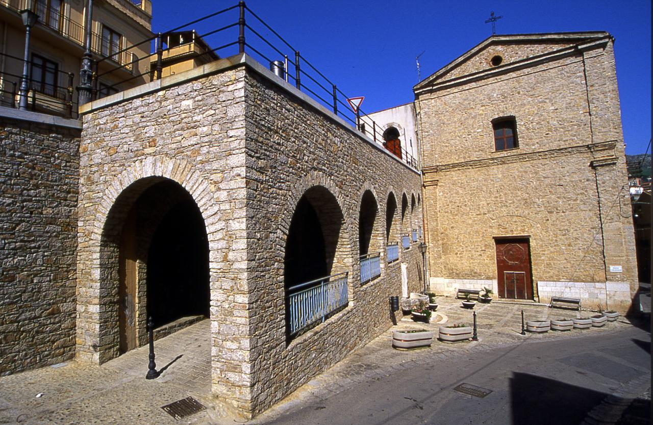 Villetta In Centro Storico Caccamo Exterior photo