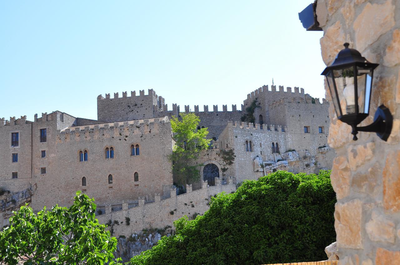 Villetta In Centro Storico Caccamo Exterior photo